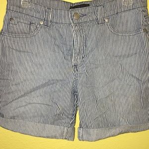 Nine West cuffed shorts!
